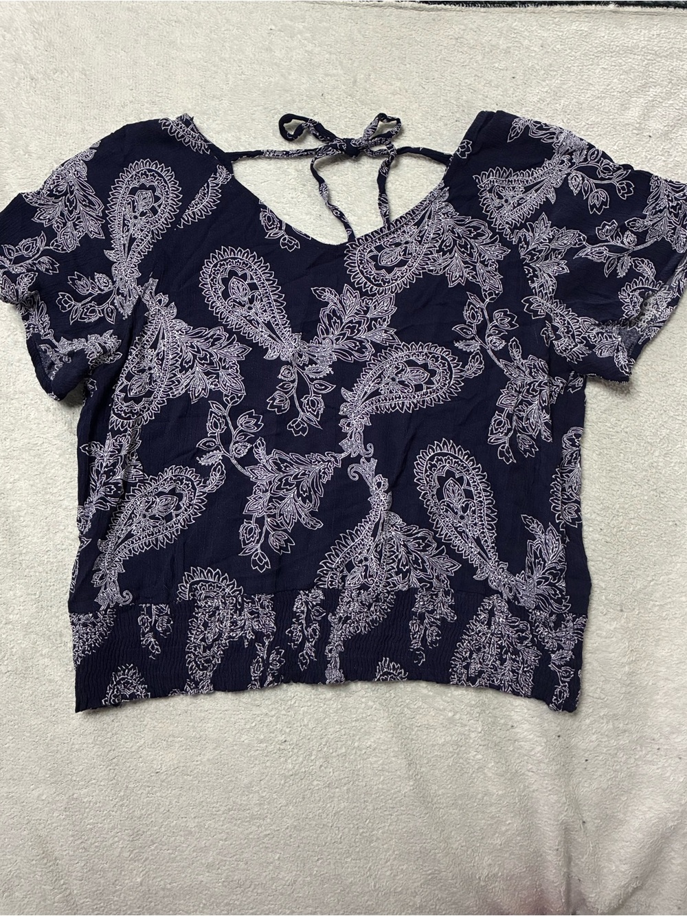 Paper Crane Women's Navy Blue Paisley Smocked Short Sleeve Blouse Size Medium